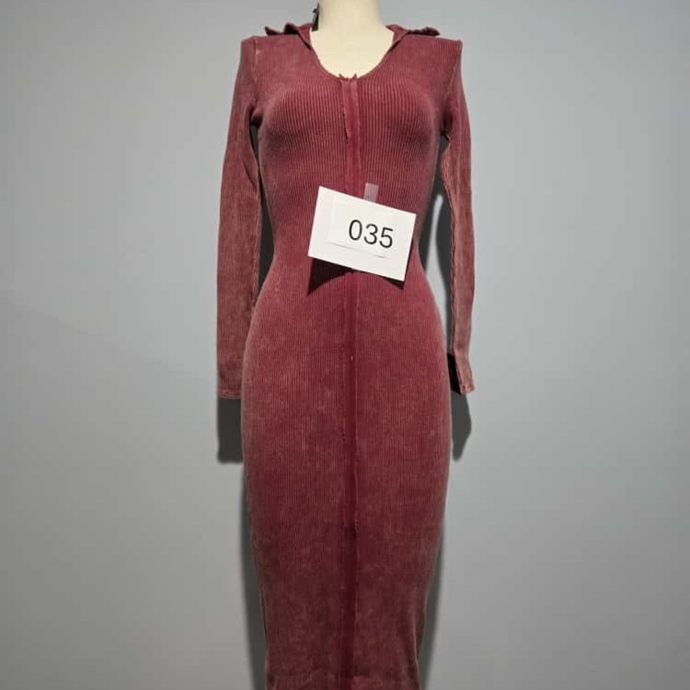 Elegant Ribbed Long Sleeve Dress in Mauve